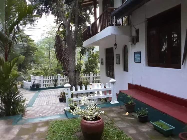 Villa25 Homestay Free Pick Up From The Centre แคนดี้ ภายนอก รูปภาพ