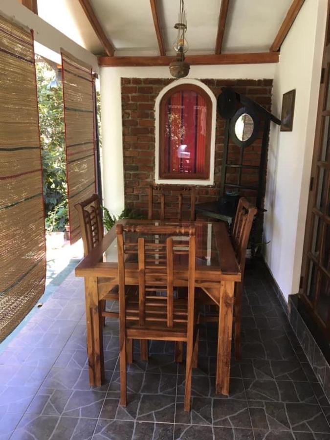Villa25 Homestay Free Pick Up From The Centre แคนดี้ ภายนอก รูปภาพ